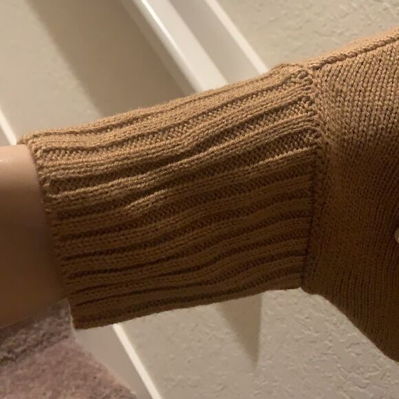 Cable Knit Camel Sweater Dress with Pearls - Picture 9 of 17